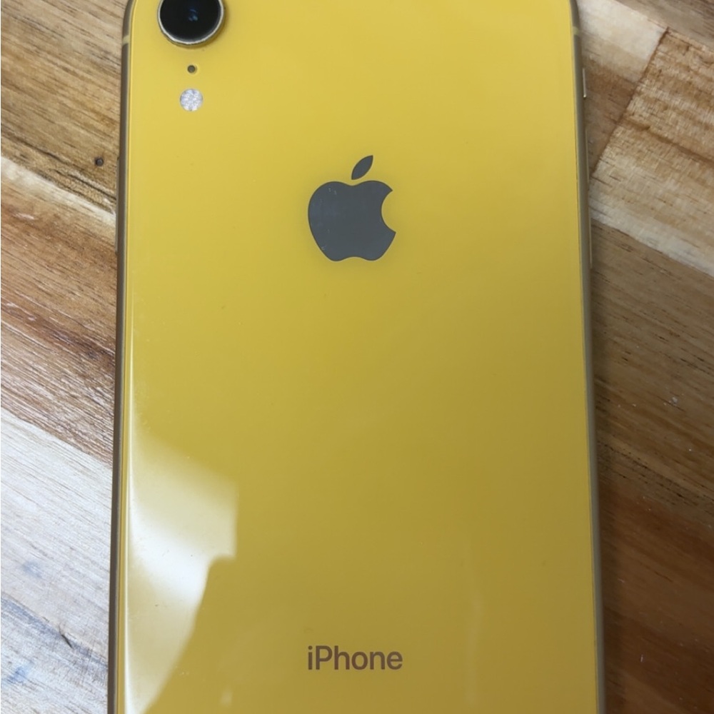 Apple iPhone in Bright Yellow Finish you can beat me in price but not to much